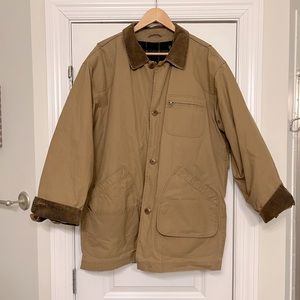 Men’s LL Bean field coat. Size Large. Excellent condition.